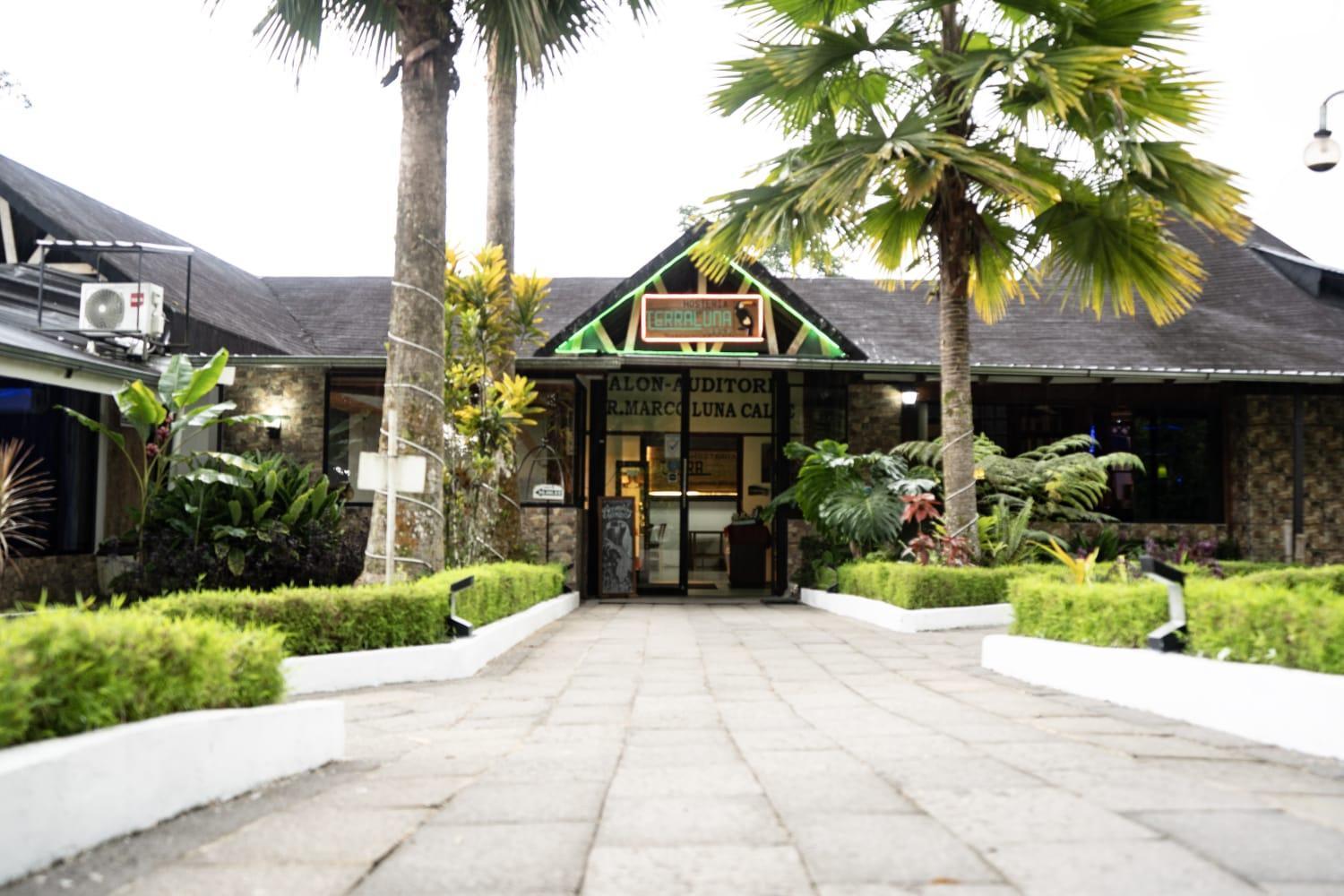 Terra Luna Lodge テナ エクステリア 写真
